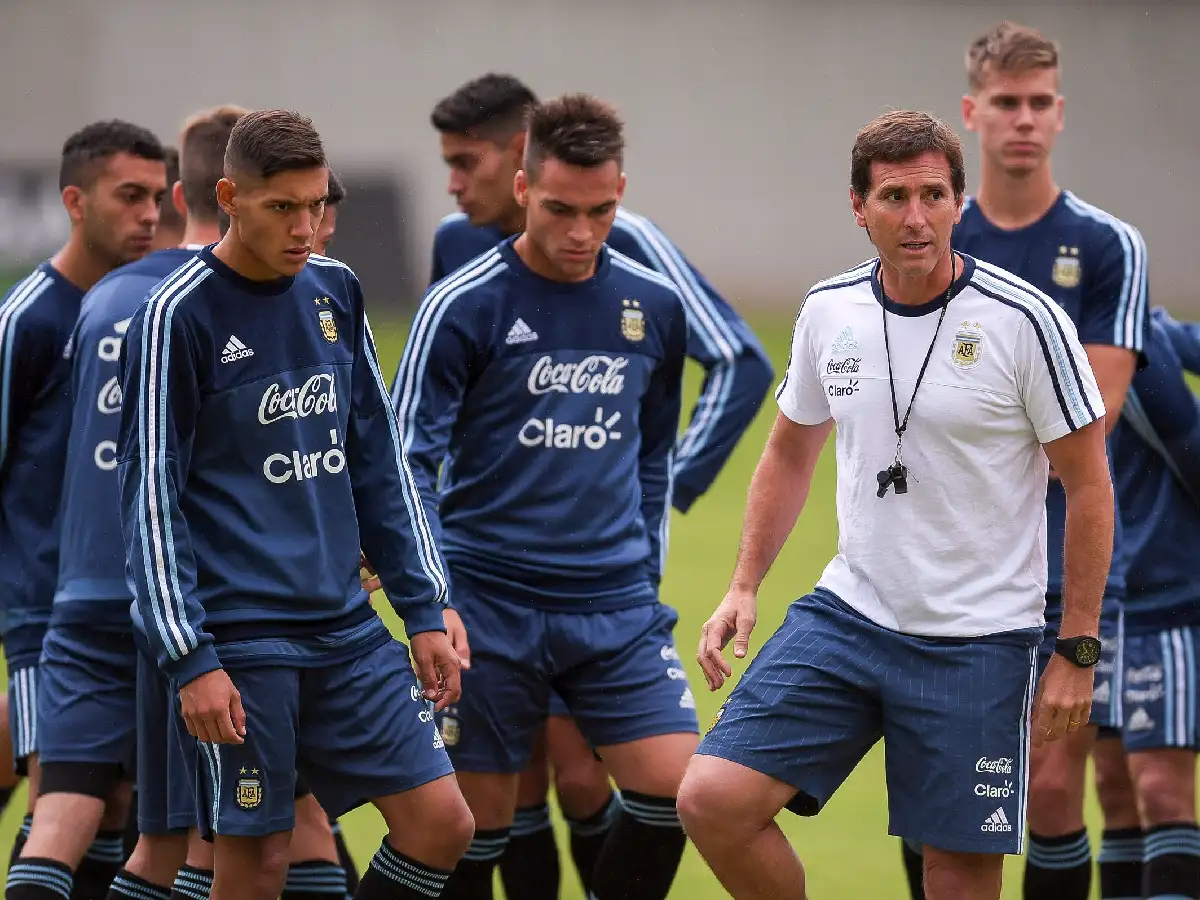 Debuta ante Uruguay