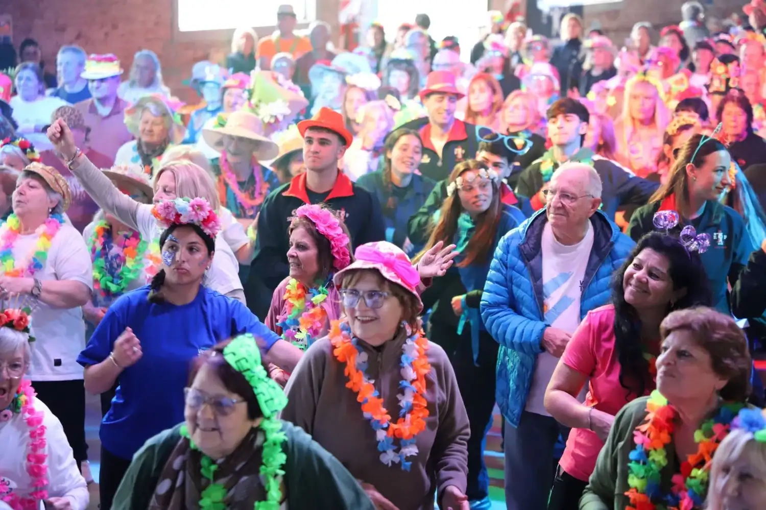 Los adultos mayores disfrutaron de una jornada festiva en el predio de la  Sociedad Rural. Foto: MVT