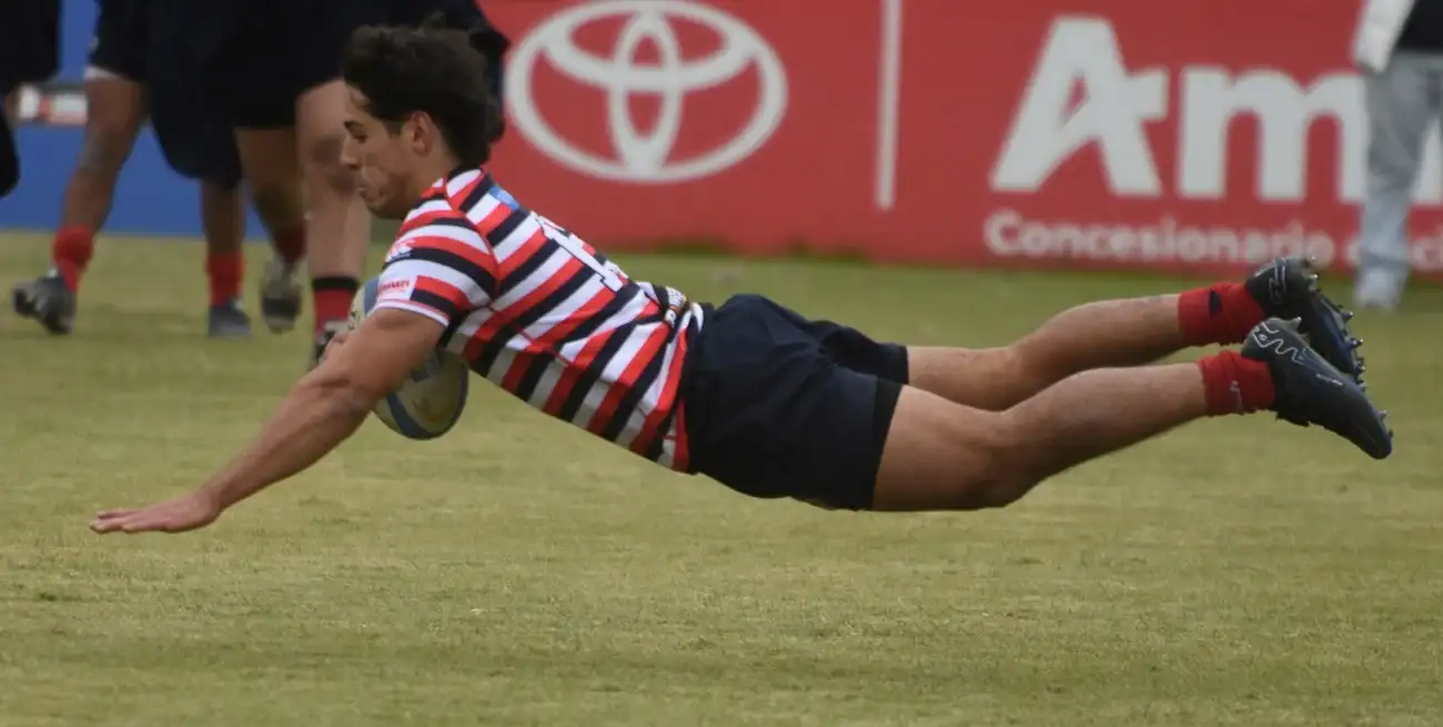 Gran triunfo de Santa Fe Rugby ante Estudiantes. Crédito: Luis Cetraro