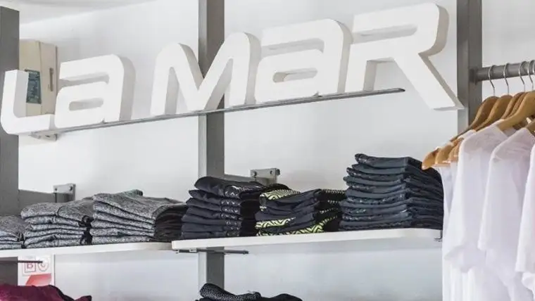 Fábrica textil rosarina cerró y liquida todo