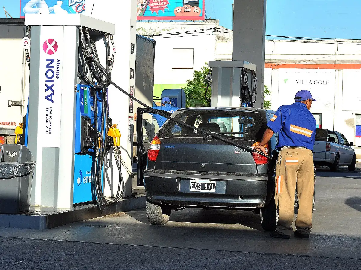 El gobierno postergará  el aumento en combustibles  para después de las elecciones