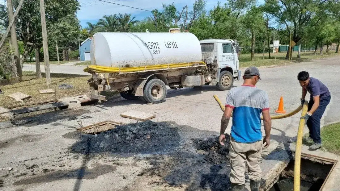 Limpieza de desagues en barrio savio - 1